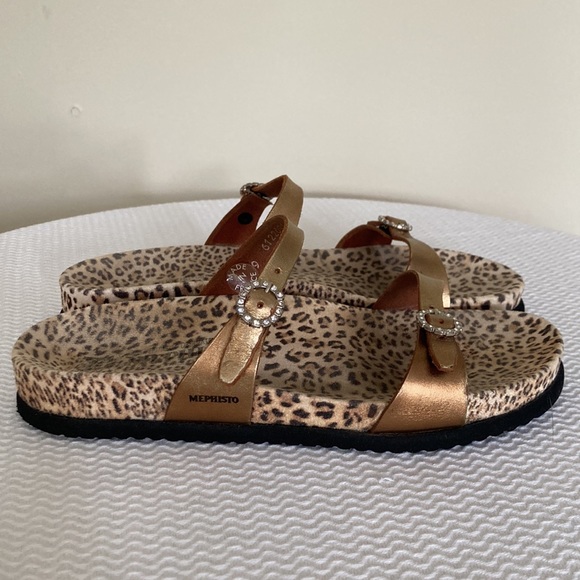 Mephisto Size 37 metallic gold Cheetah 🐆 print with rhinestones - Picture 2 of 10